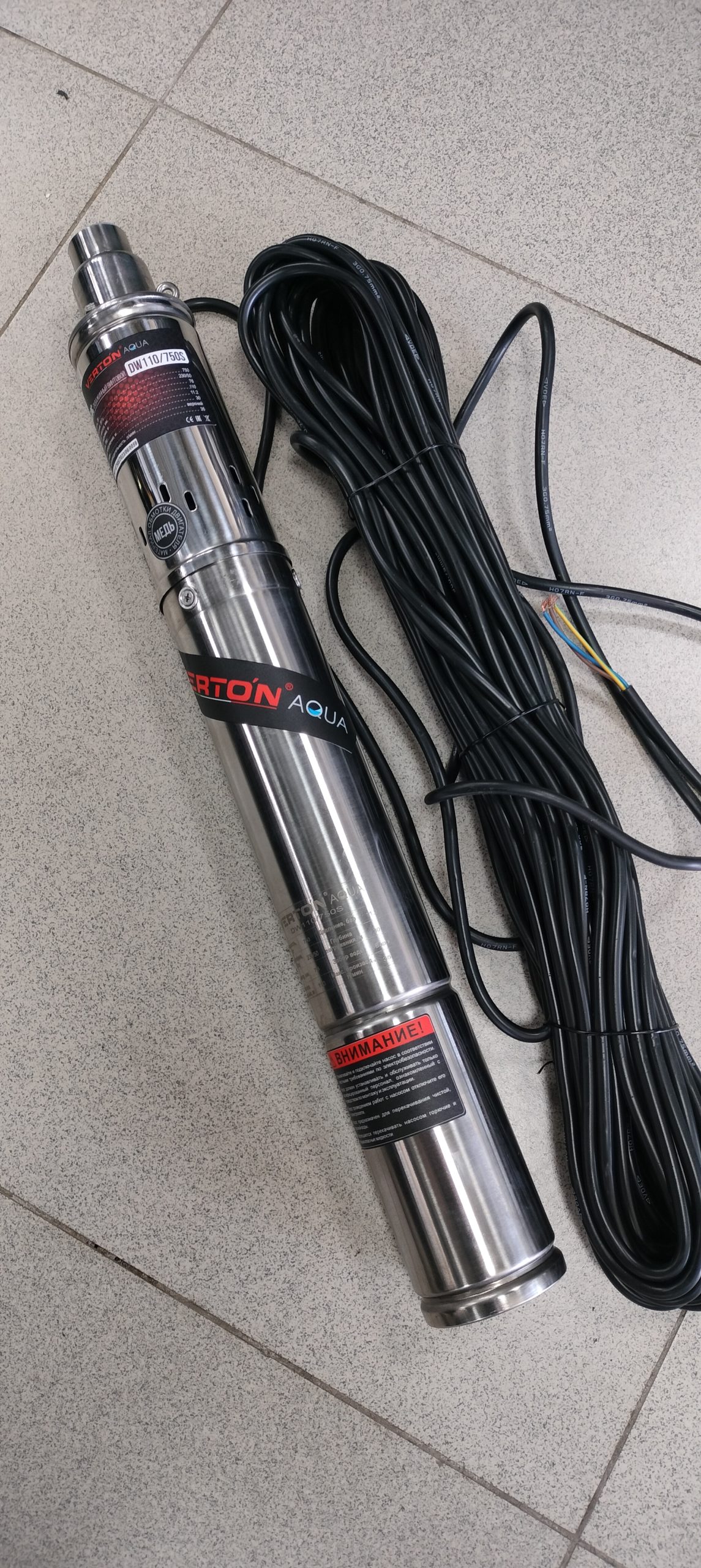 Скважинный винтовой насос Verton AQUA DW110/750S (750 Вт, 230 В//50 Гц, Q max 35 л/мин, H max 110 м, диам. 76 мм, верх. забор, дав. 11.2, глуб. 30 м, подкл. 1″, мин диам. скважины 100 мм, дл. кабеля 30 м, корпус из нерж. ст., медн. обмотка)